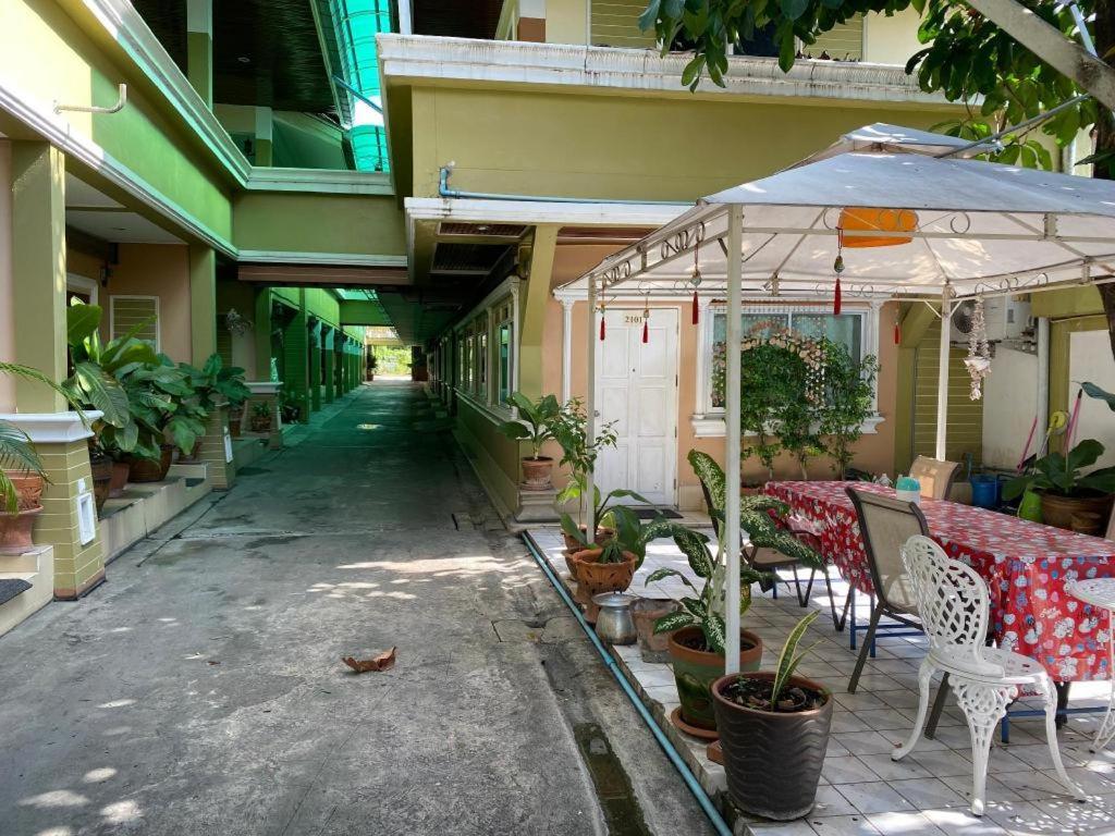 Kacha Resort Bangkok Kültér fotó